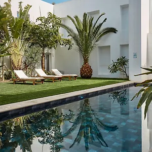 https://casa-apollo-guesthouse.hotelaalgarve.com